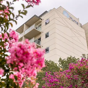 Hume Serviced **** Adelaide