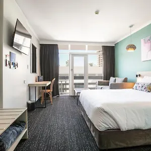 Hotel Nightcap At Watermark Glenelg, Adelaide